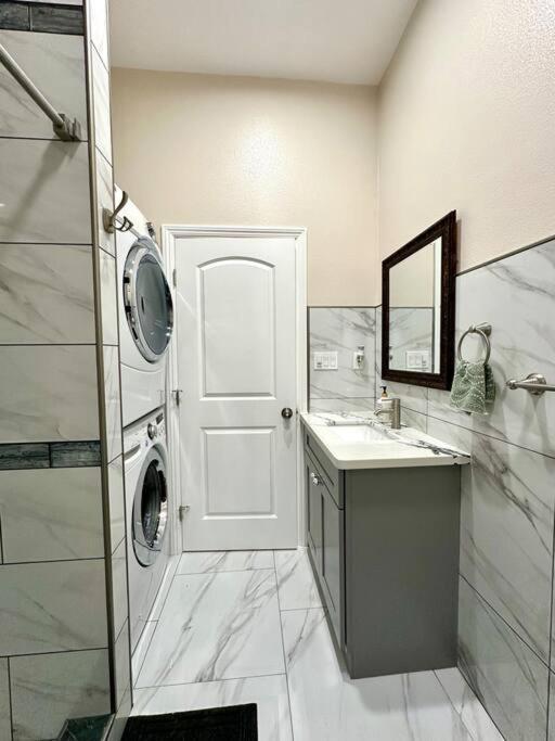 Vila New Renovated House In Little Saigon Midway City Exteriér fotografie